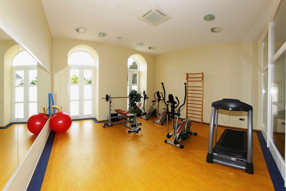 Hotel Kvarner Palace Crikvenica Bagian luar foto