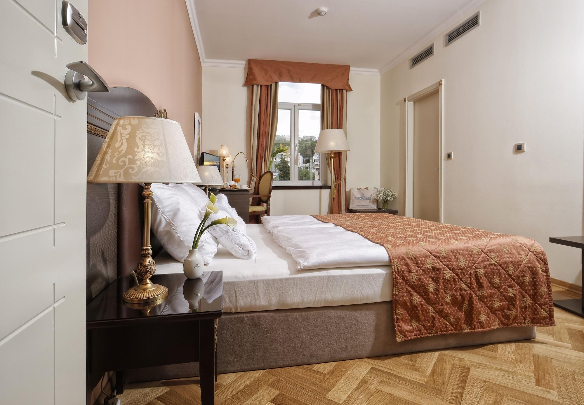 Hotel Kvarner Palace Crikvenica Bagian luar foto