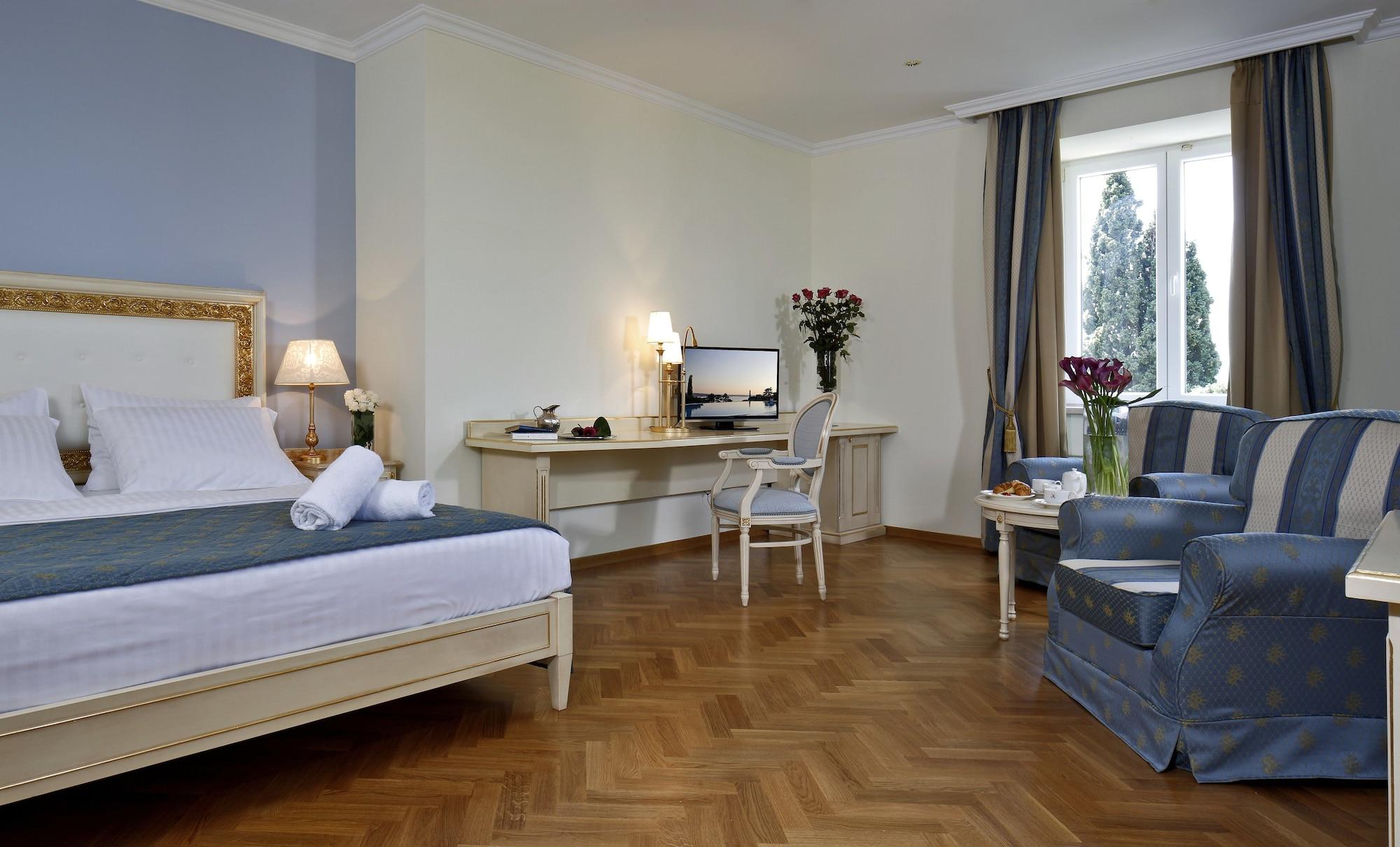 Hotel Kvarner Palace Crikvenica Bagian luar foto