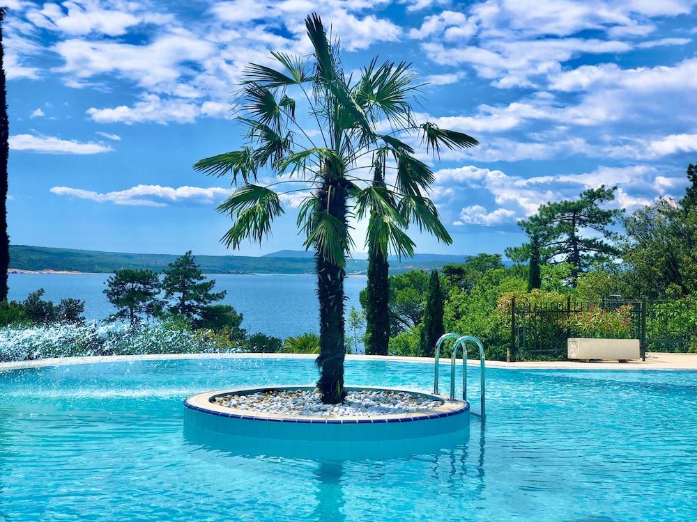 Hotel Kvarner Palace Crikvenica Bagian luar foto