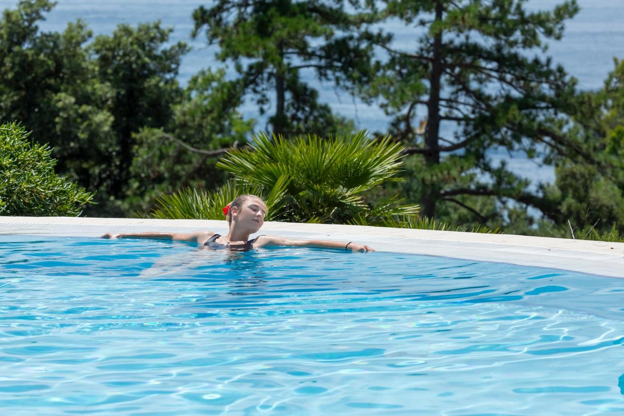 Hotel Kvarner Palace Crikvenica Bagian luar foto