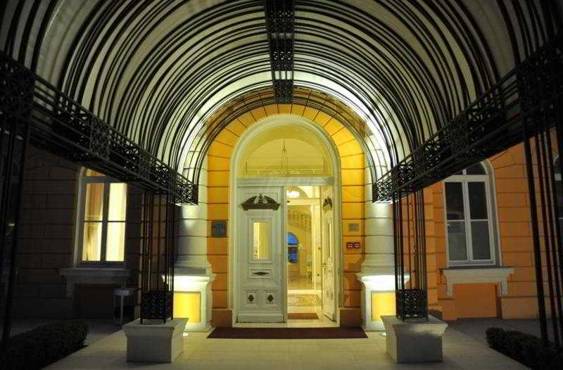 Hotel Kvarner Palace Crikvenica Bagian luar foto